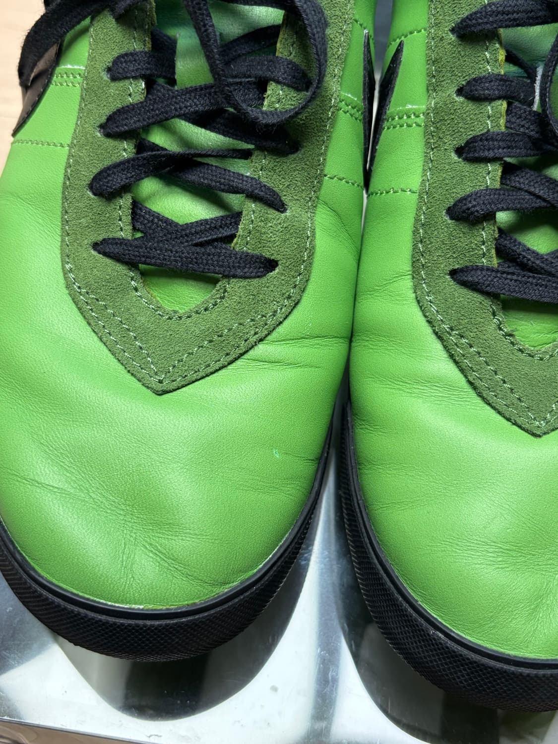 나이키 보디 아스트로그래버 클로로필 블랙 280 판매합니다! 상품이미지3