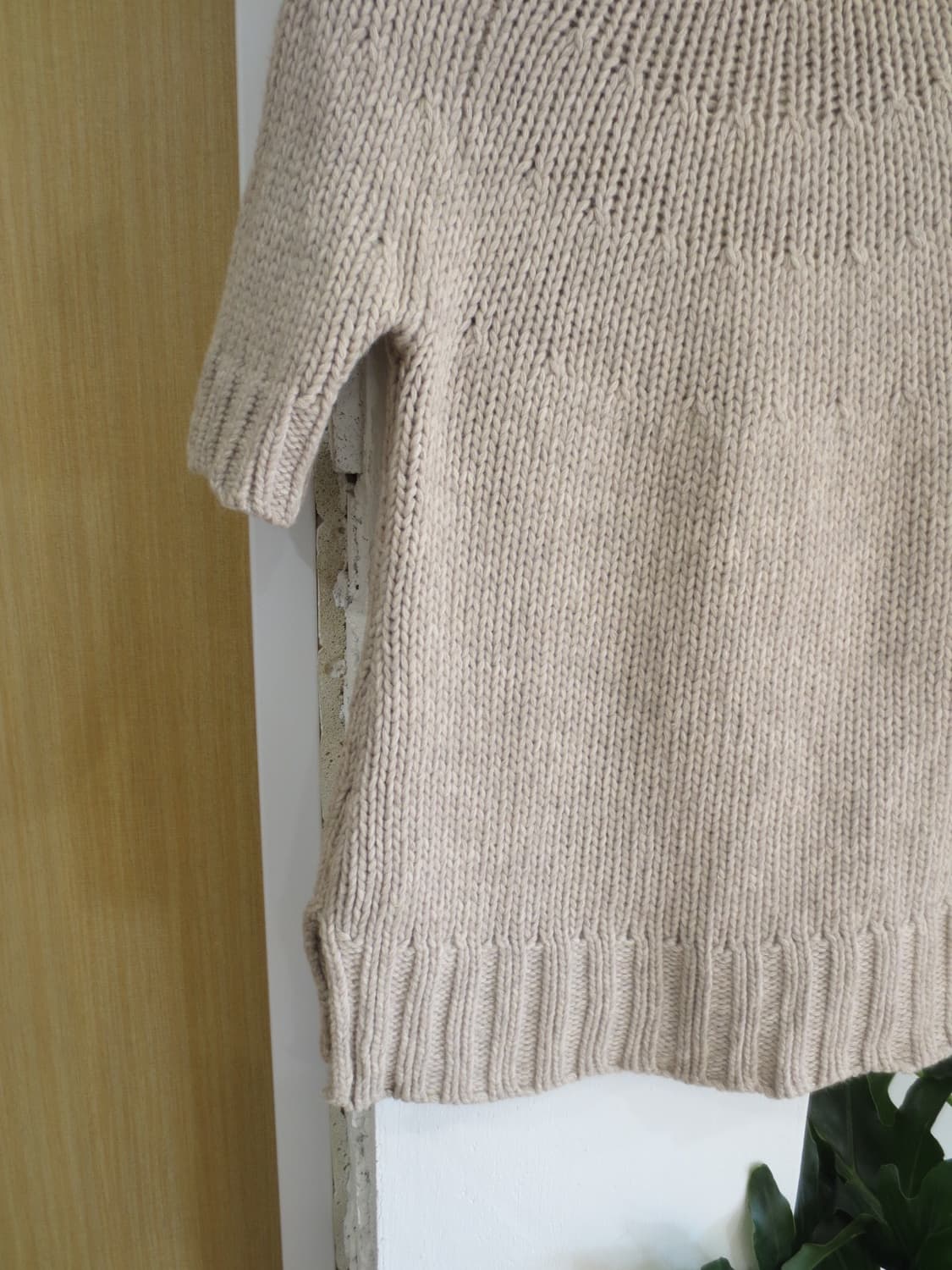  베이지 단추 반팔니트  상품이미지7