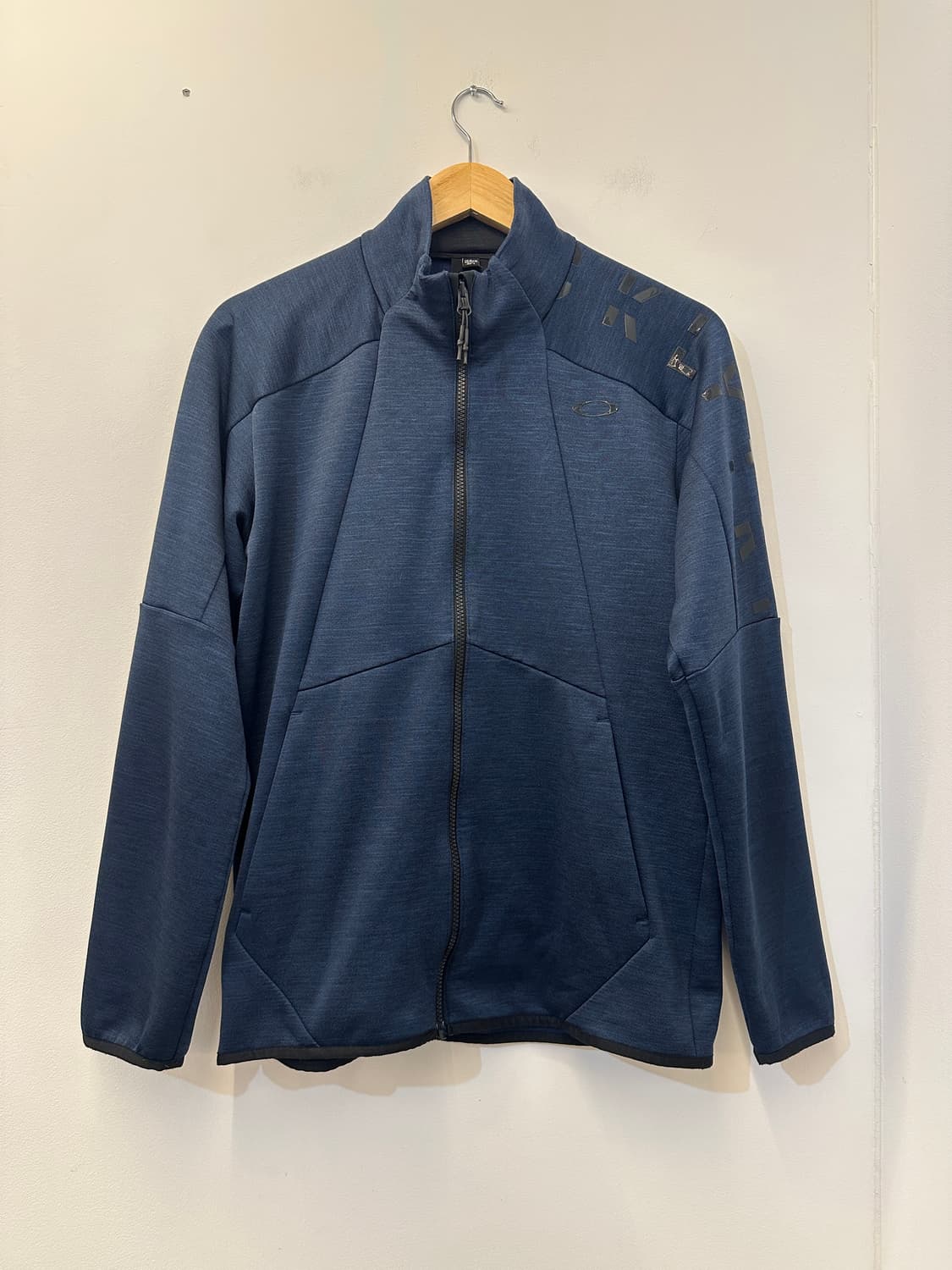 L) 오클리 네이비 트랙탑 저지 상품이미지1