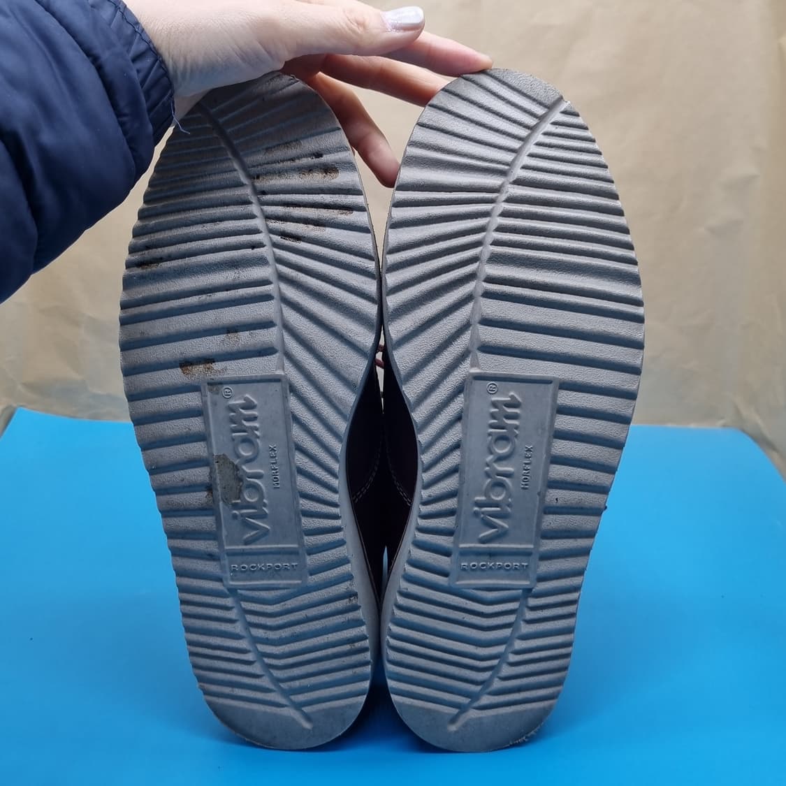 반스 피그 스웨이드 스니커즈 250 상품이미지3