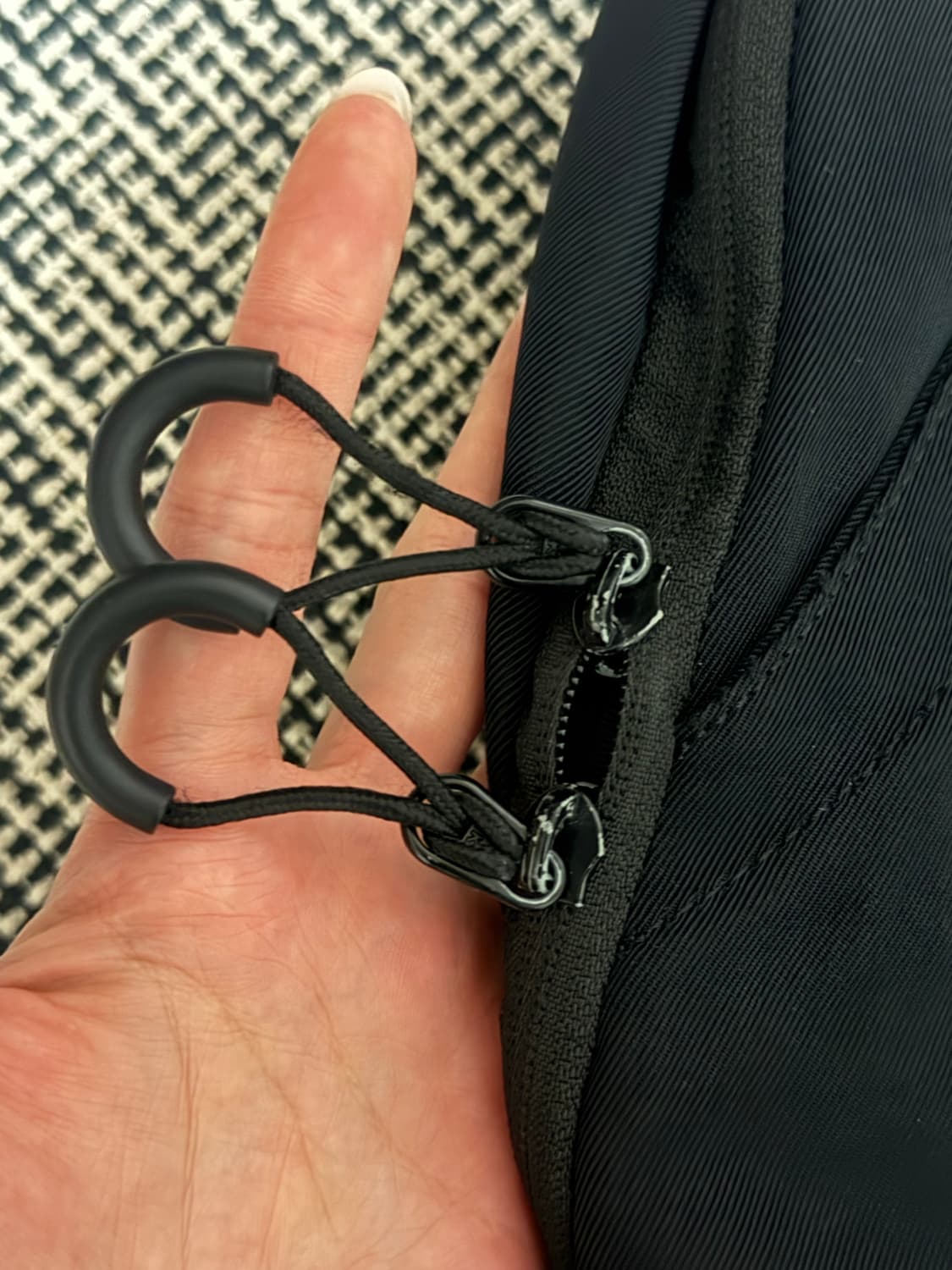 미스치프 롬버스 백팩 블랙 판매! 상품이미지3