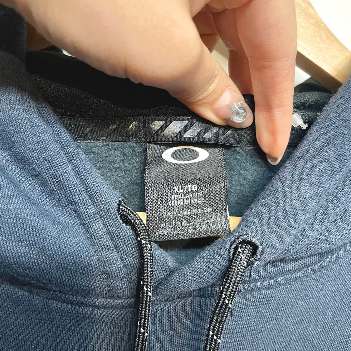 오클리 블랙 후드티 상품이미지6