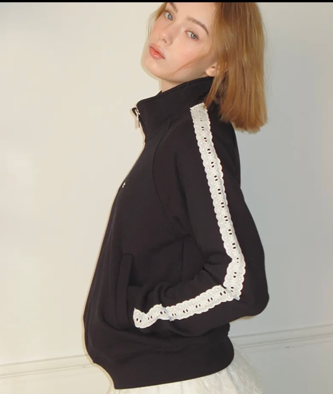 론론 SIDE LACE SWEAT TRACK ZIP UP NAVY 상품이미지2