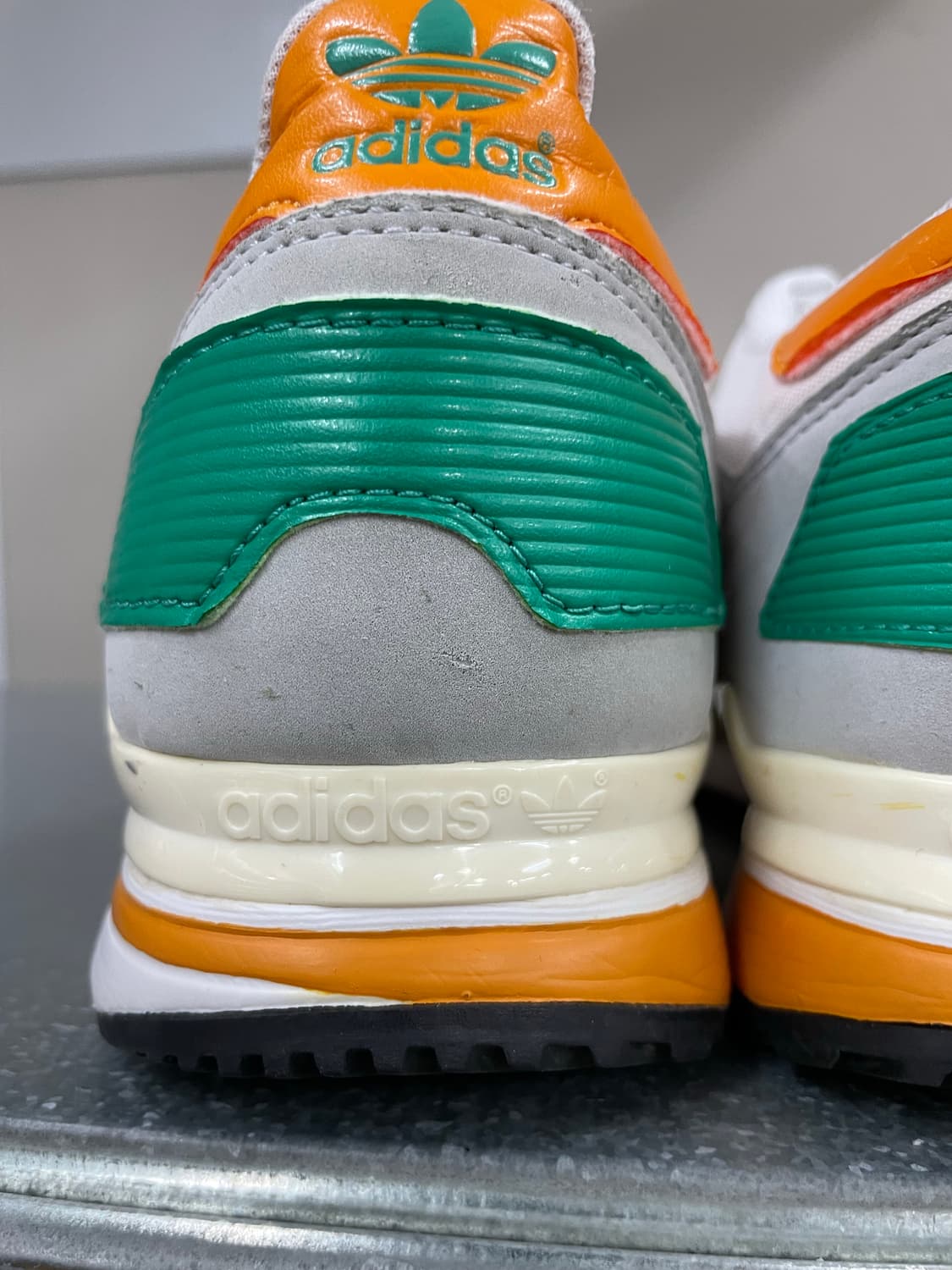 아디다스 ZX 700 화이트 오렌지 265 상품이미지10