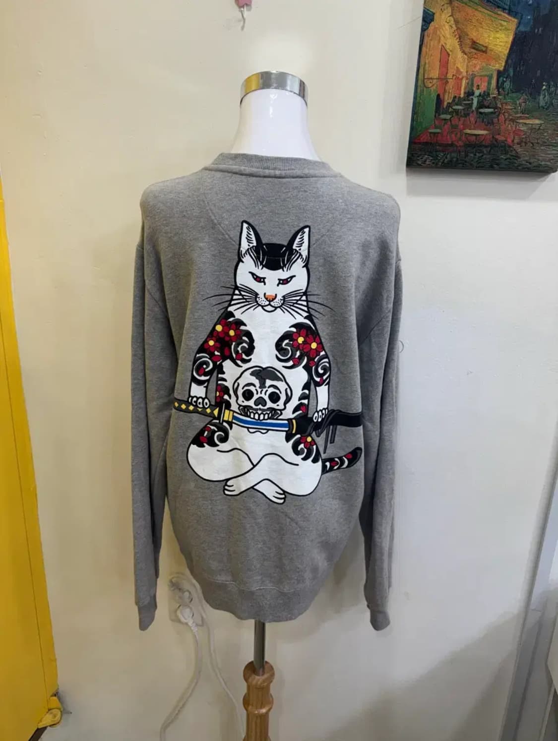 GANThree by MARIE 타투캣 그래픽 맨투맨 스웻셔츠/그레이XL 상품이미지6