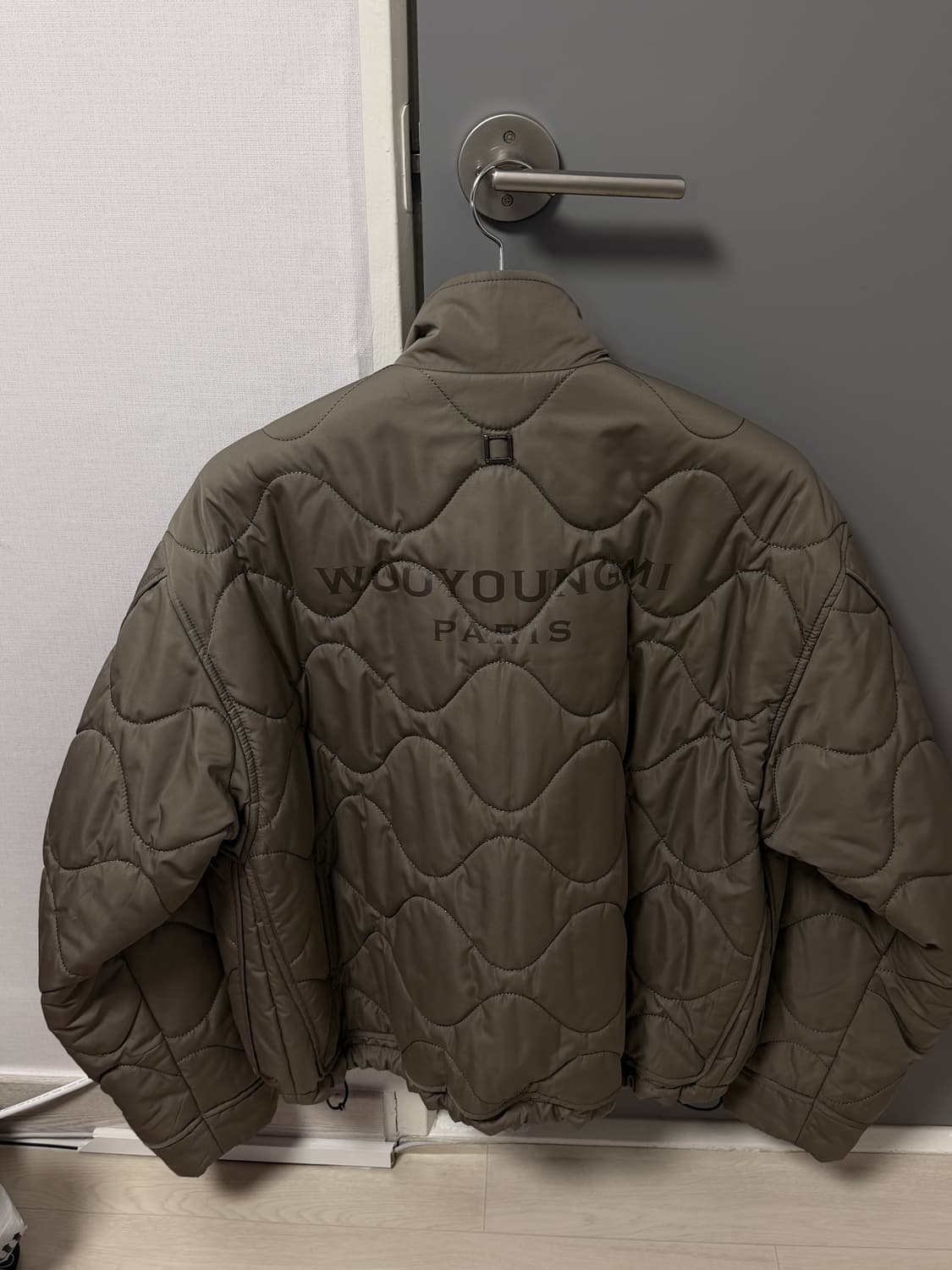 (48) 우영미 퀄팅 자켓 카키색 (택 없는 새상품) 상품이미지4