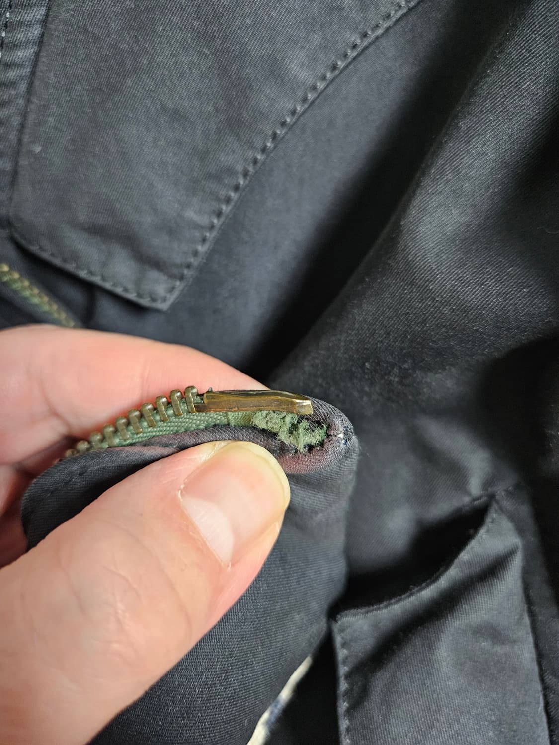 바라쿠타 g9 프리마로프트 블랙 자켓 상품이미지6