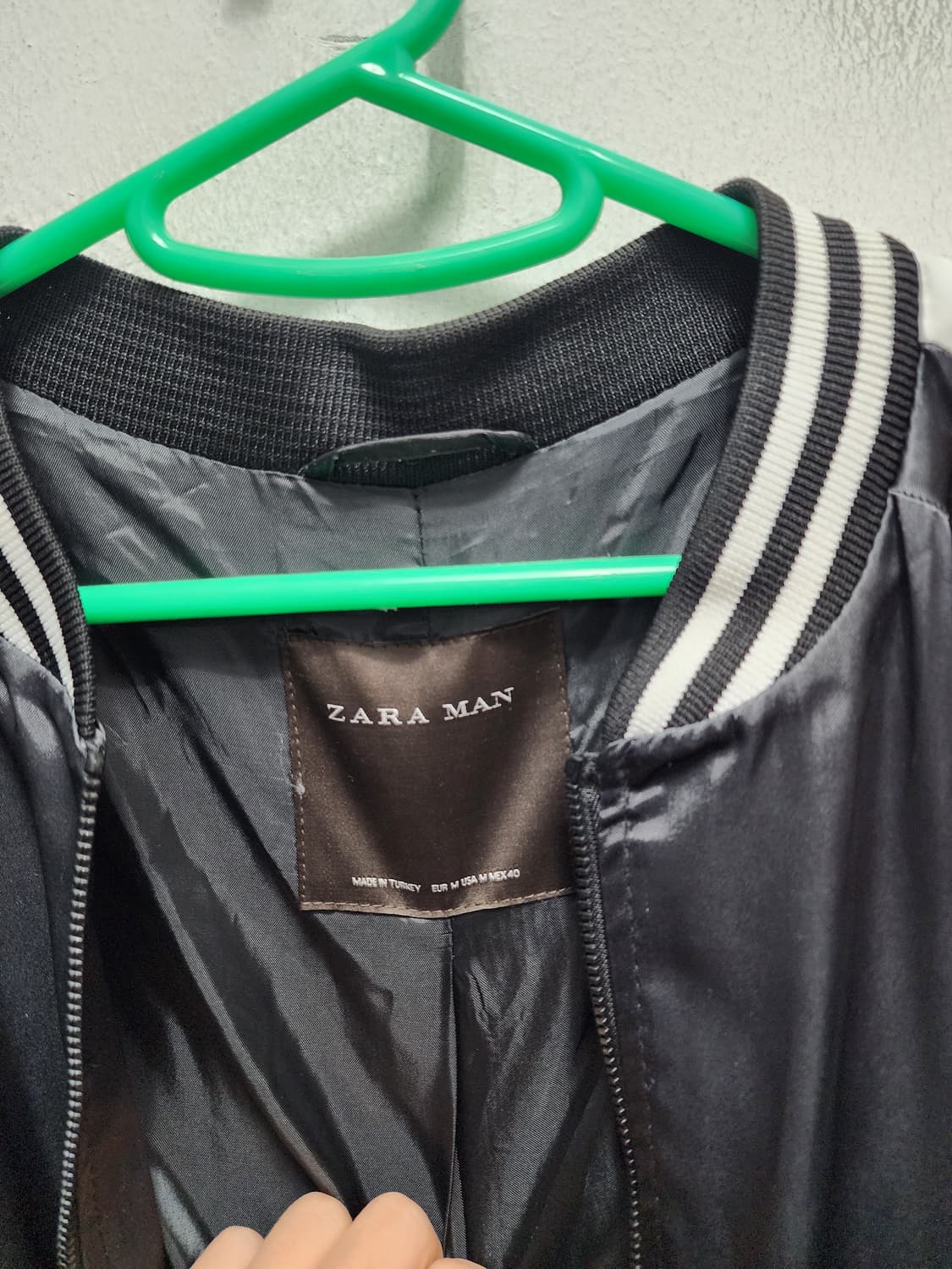 자라 호랑이 용 자수 블랙 야구점퍼 상품이미지5