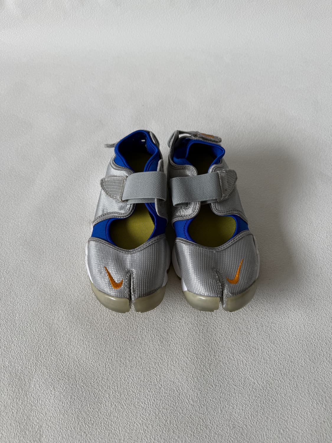 [230]나이키(NIKE) 타비 슈즈 실버 상품이미지3