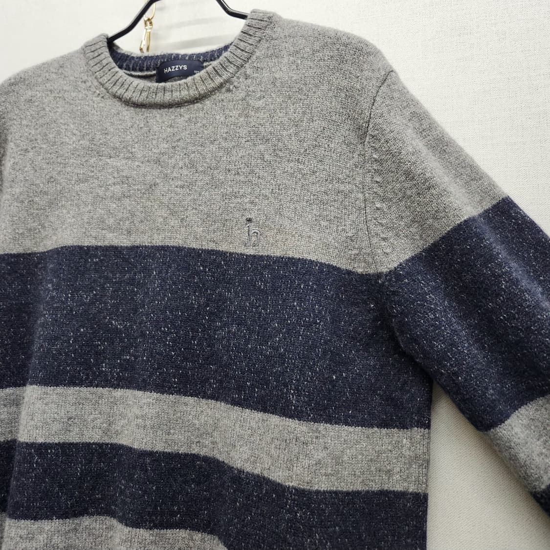 헤지스 스트라이프 로고 울 니트 100(M) 상품이미지2