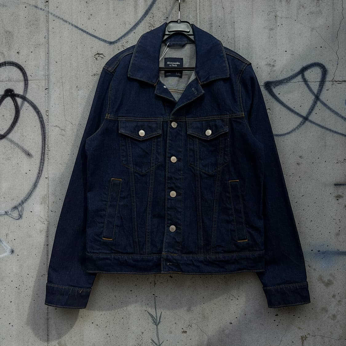 Abercrombie Classic Denim Jacket 상품이미지1