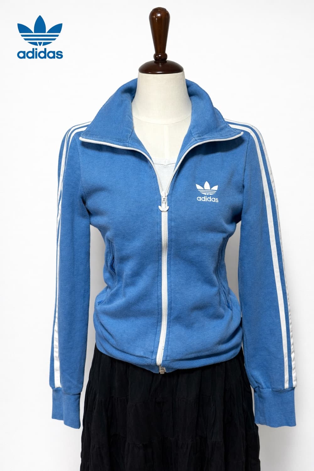 아디다스 Y2K 스카이블루 삼선 크롭 트랙탑 상품이미지1