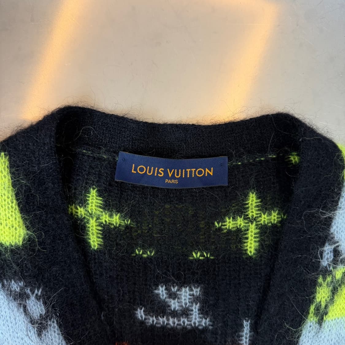 [리오브] 루이비통 모노그램 모헤어 가디건 상품이미지4