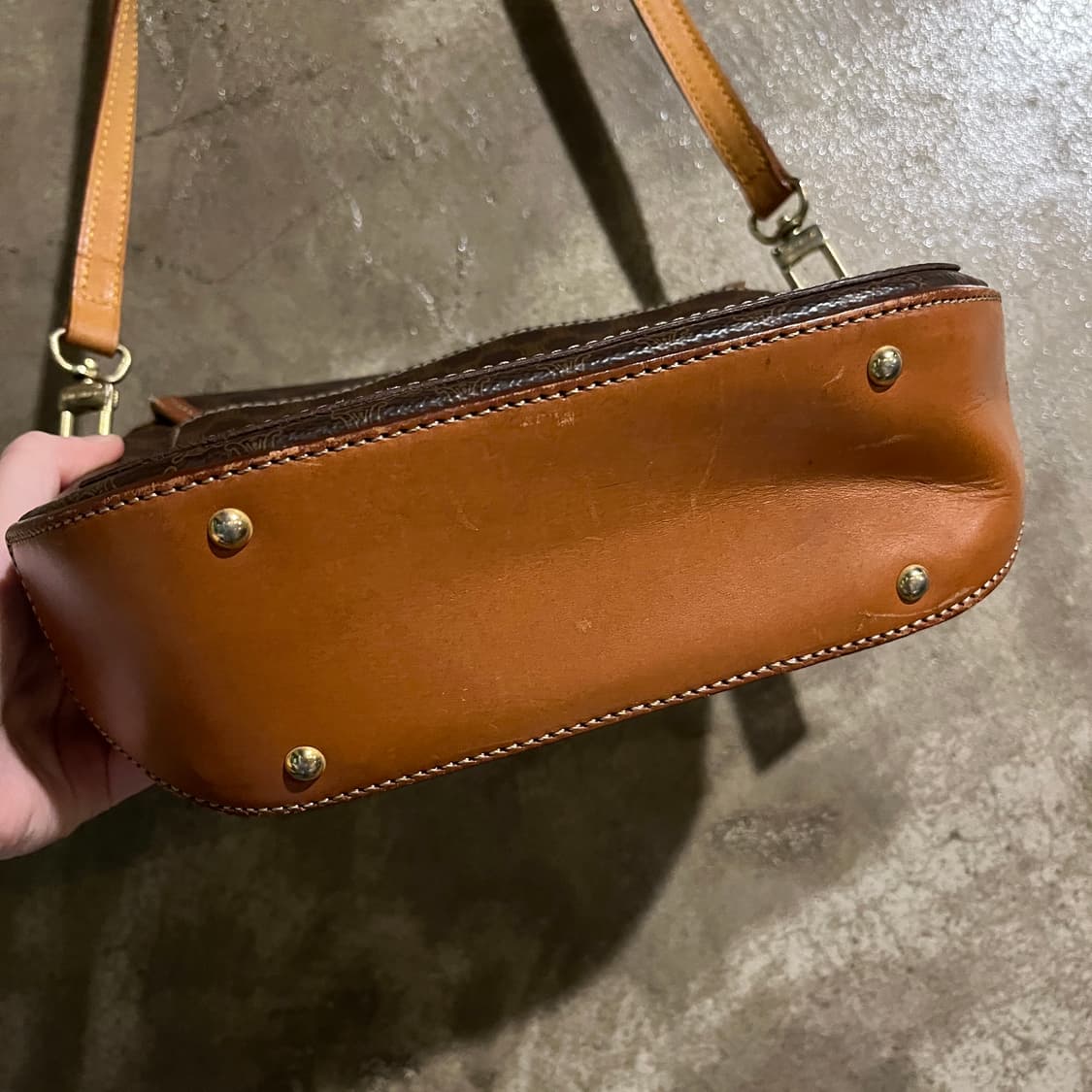 셀린느 크로스백 상품이미지7