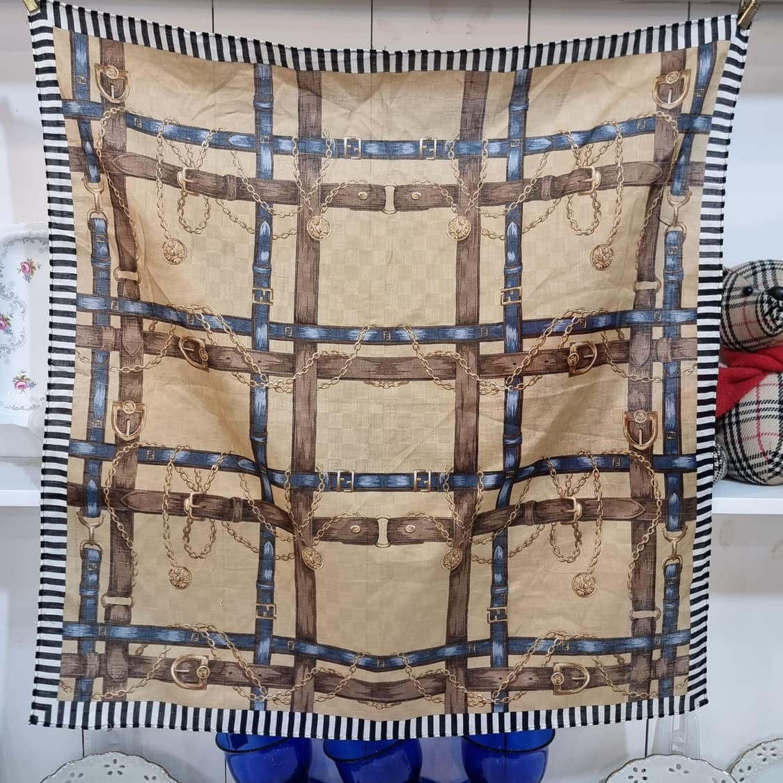 펜디(FENDI) 벨트 체인 패턴 손수건/쁘띠 스카프 상품이미지1