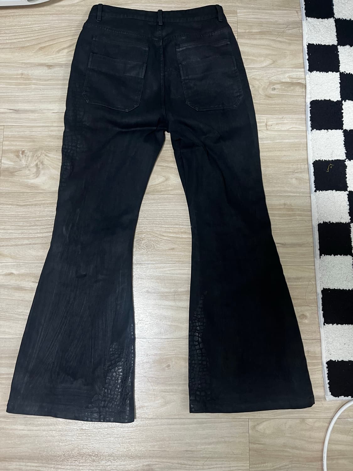 비엑세스 스네이크 프린트 부츠컷 플레어 팬츠 상품이미지8