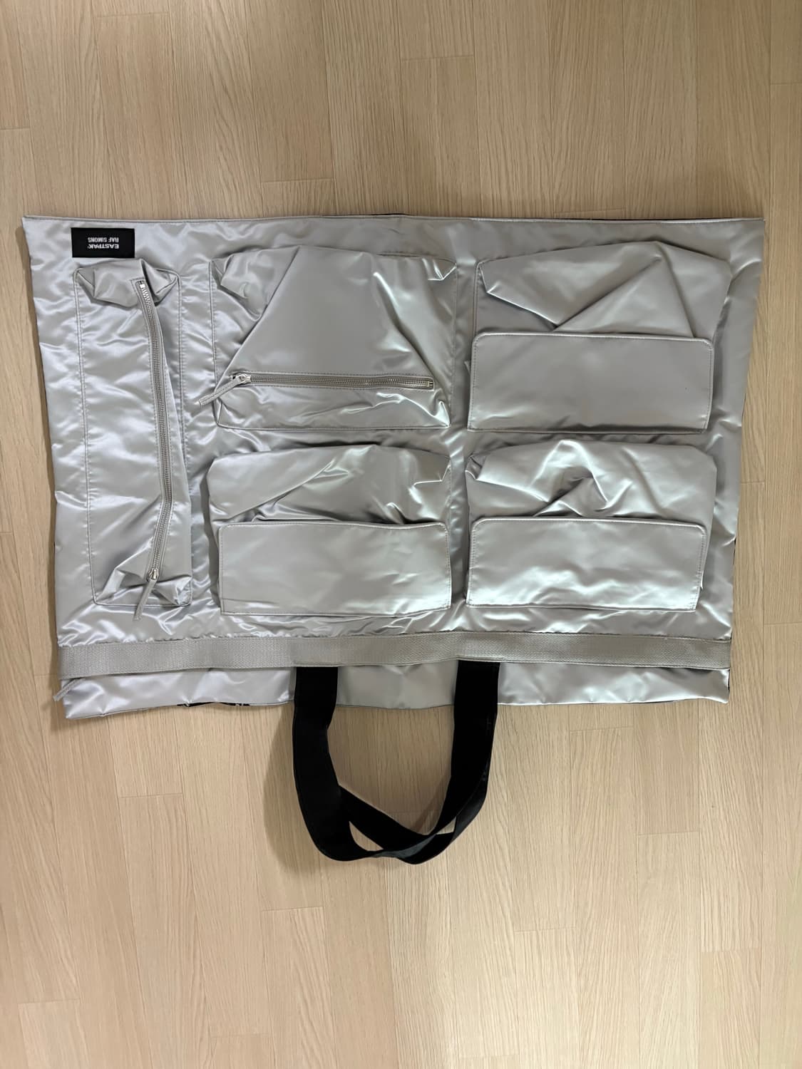 라프시몬스 이스트팩 토트백 상품이미지2