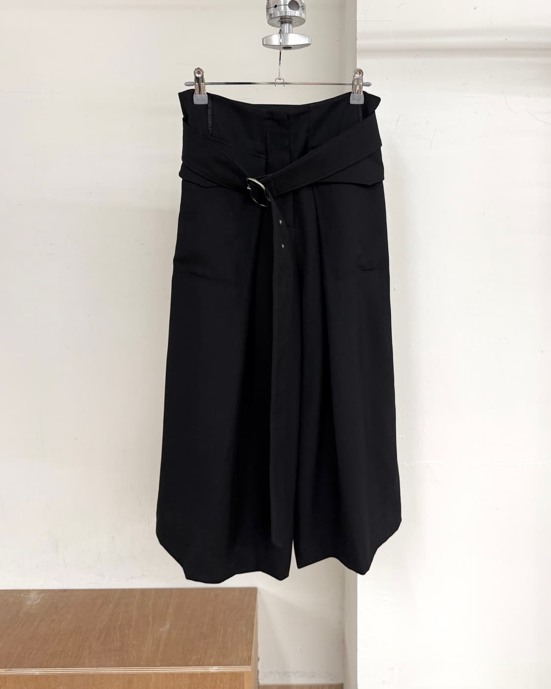 아크네 스튜디오 블랙 와이드레그 벨트 트라우저  상품이미지1