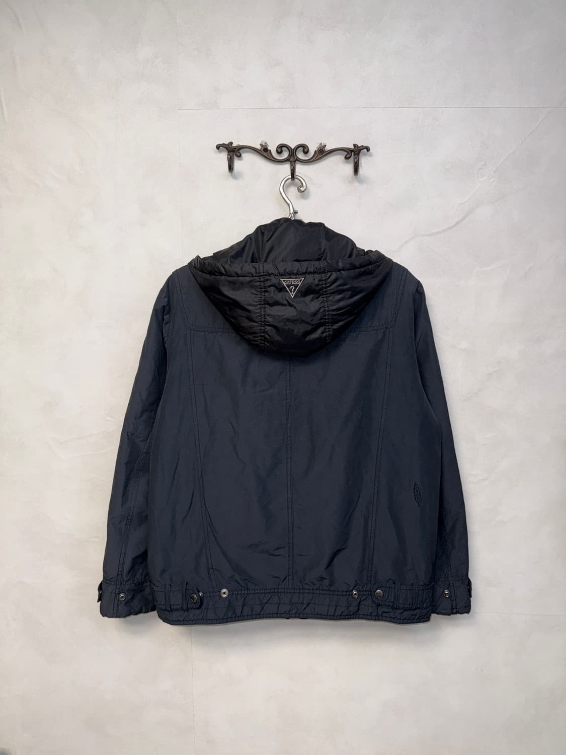 Guess black buckled hood padded jumper  상품이미지3
