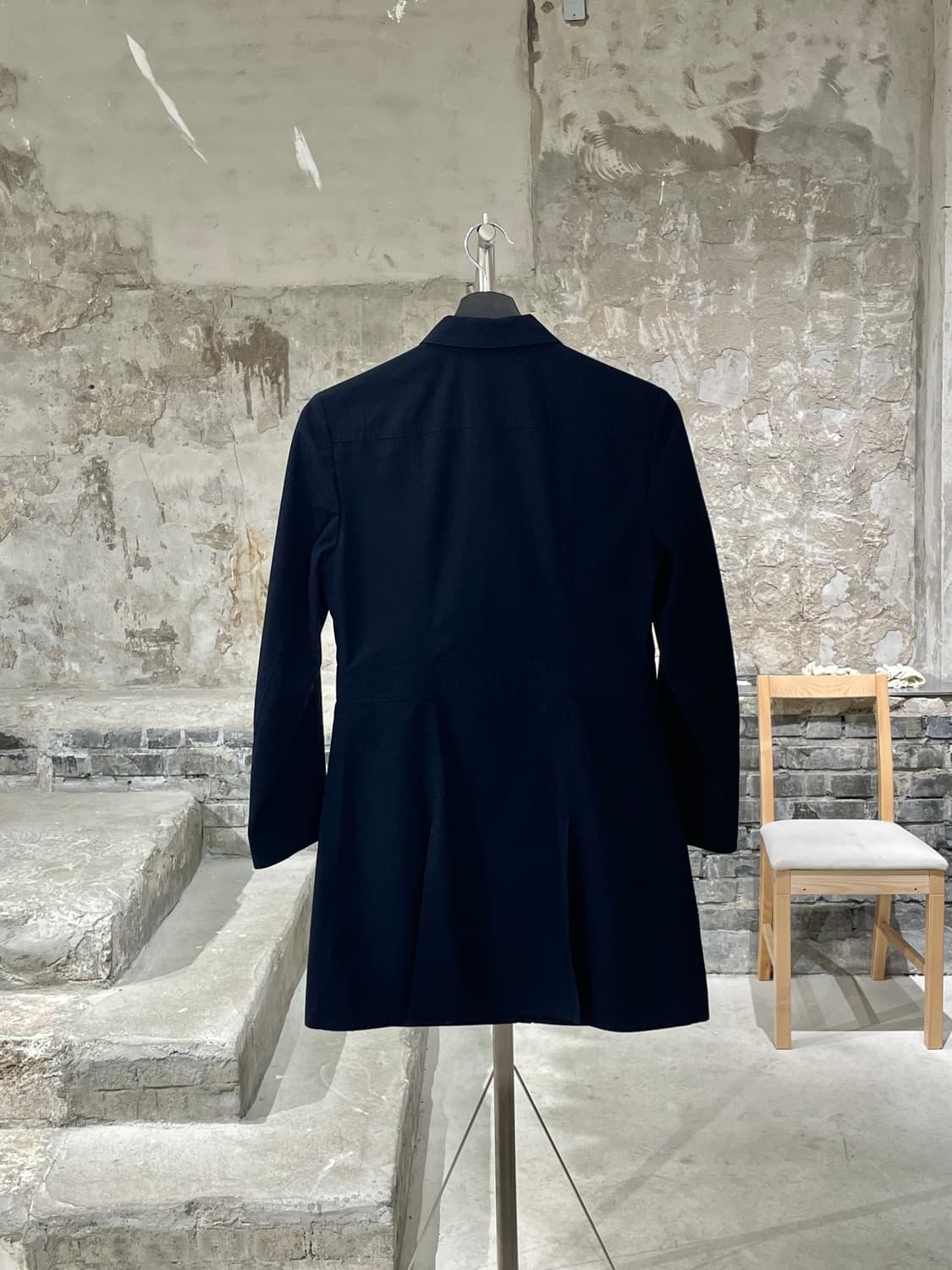 미우미우 다크 네이비 체스트 포켓 버튼 셔츠 자켓 상품이미지6