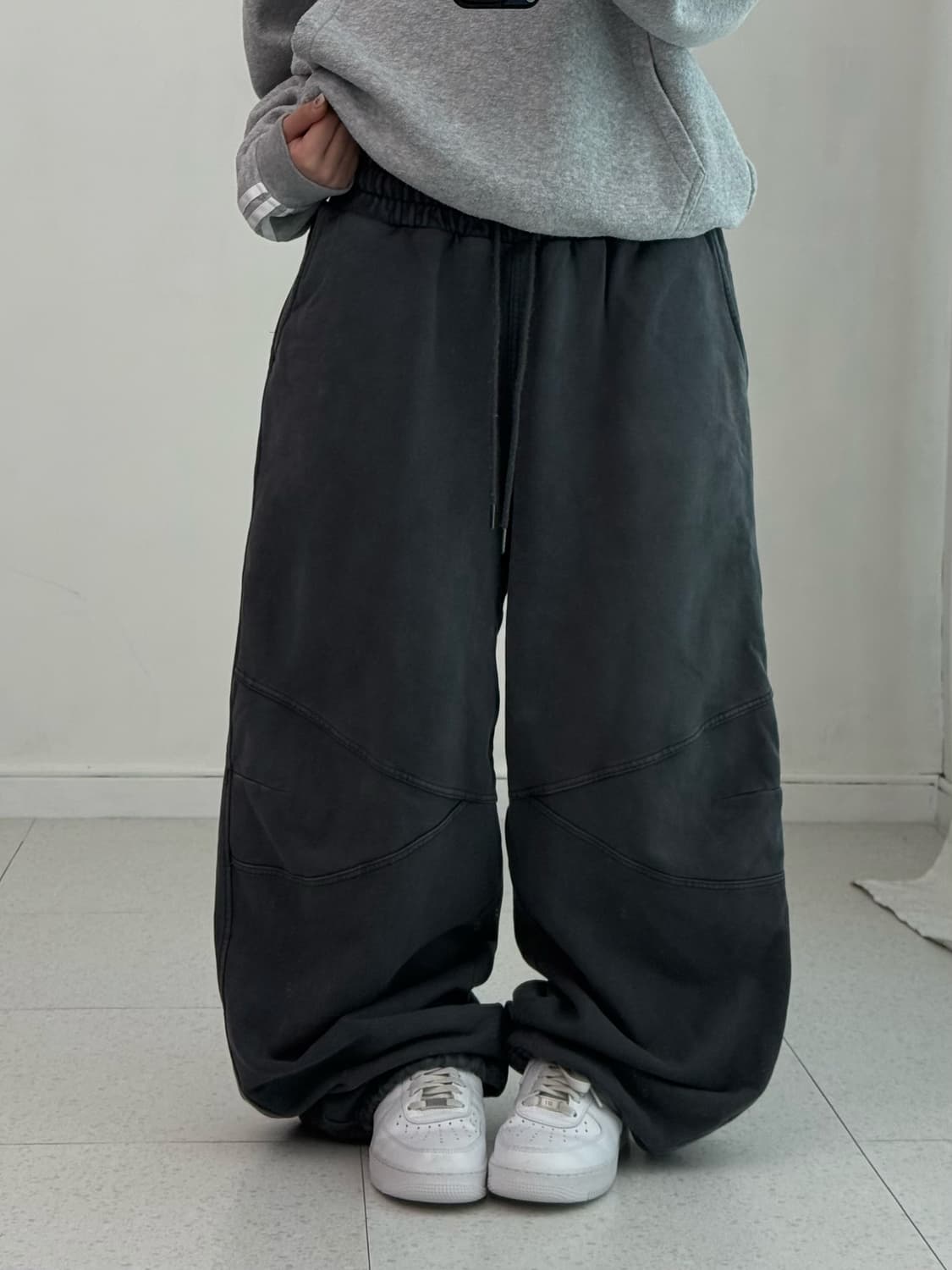 BLR 써클로고 오버핏 피그먼트 스웻팬츠 상품이미지1