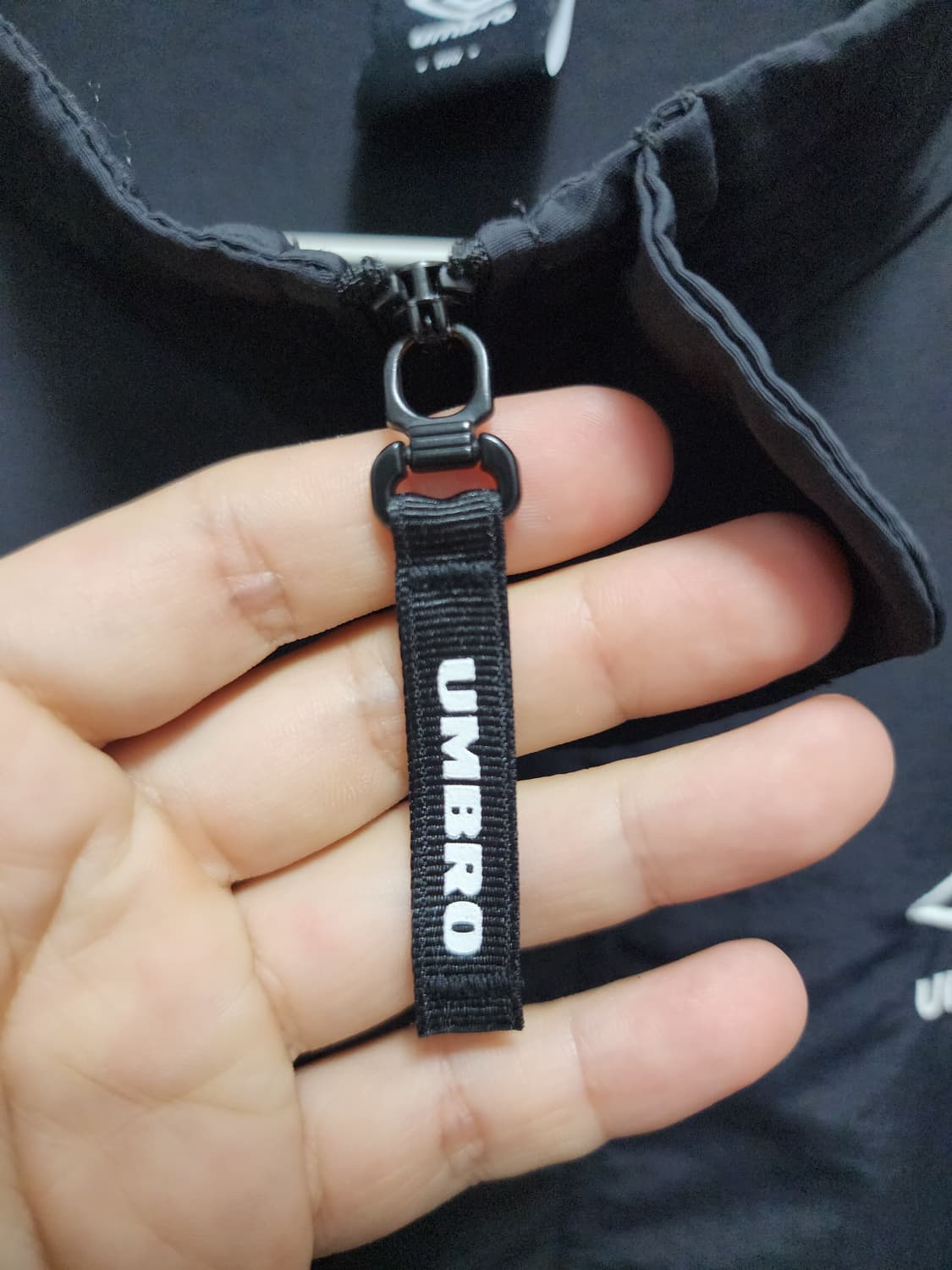 엄브로 반팔 아노락 블랙 상품이미지5