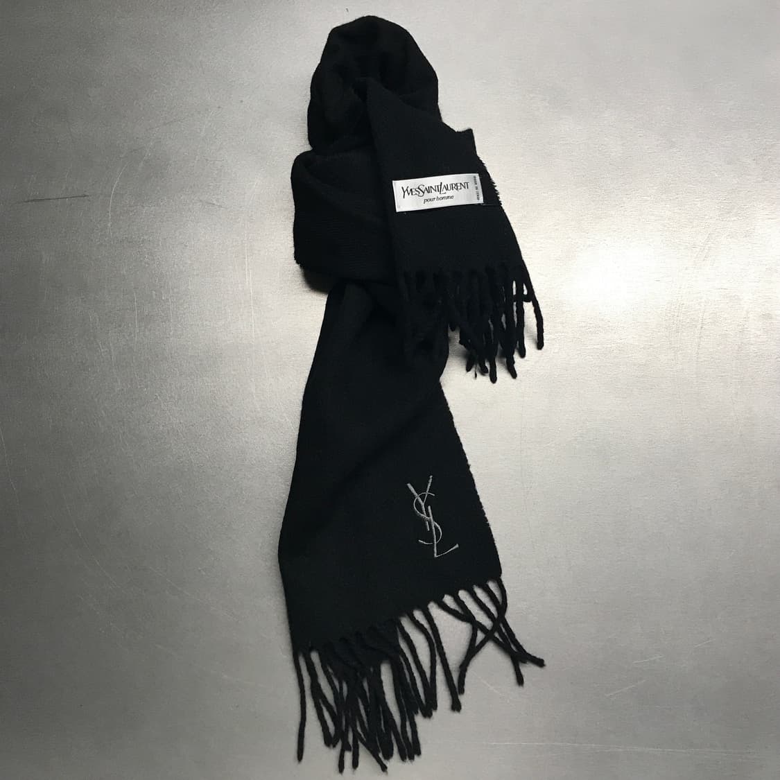 YSL 입생로랑 블랙 머플러 상품이미지1