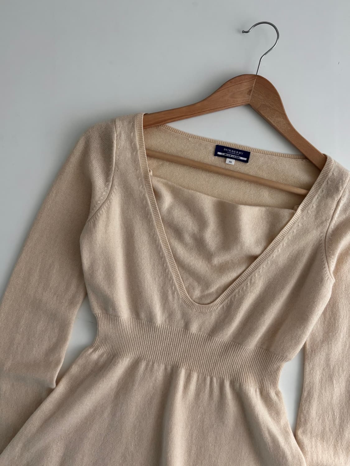 Burberry 버버리 블루라벨 아이보리 니트 상품이미지8