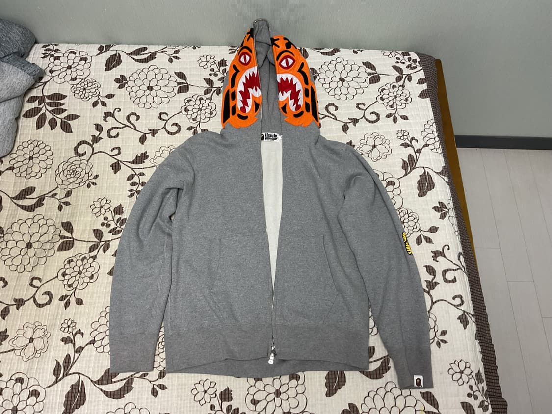 베이프 타이거 후드집업 그레이 M 상품이미지6