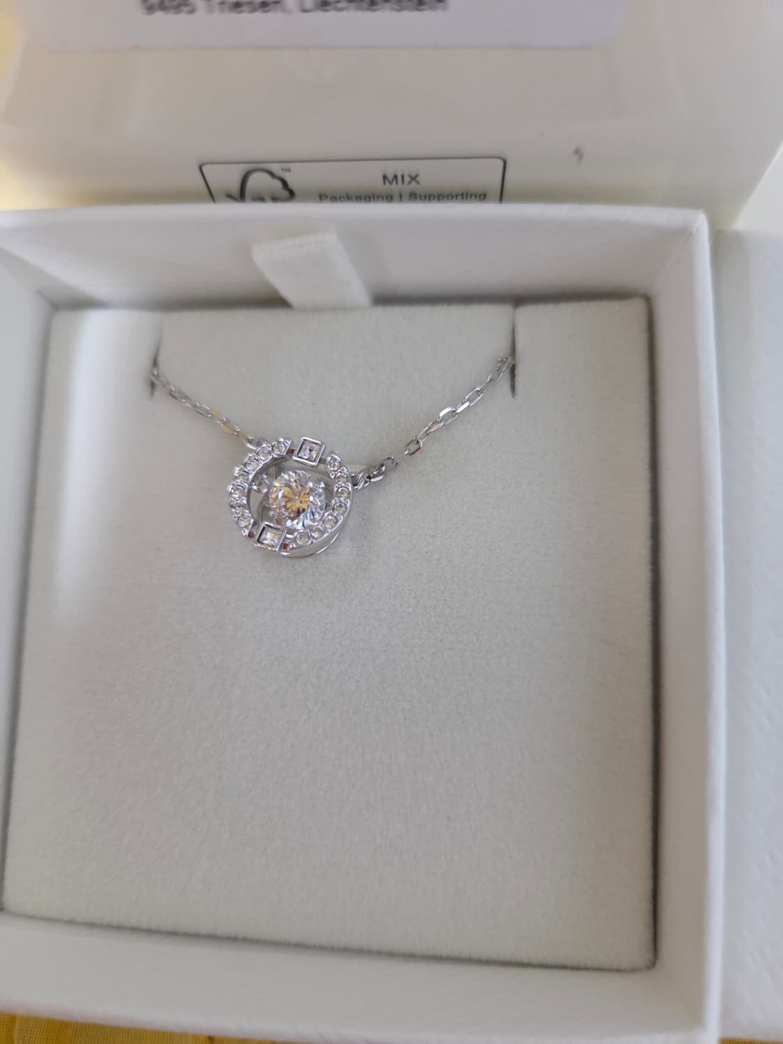 새제품)스와로브스키 댄싱 목걸이 정품 상품이미지6