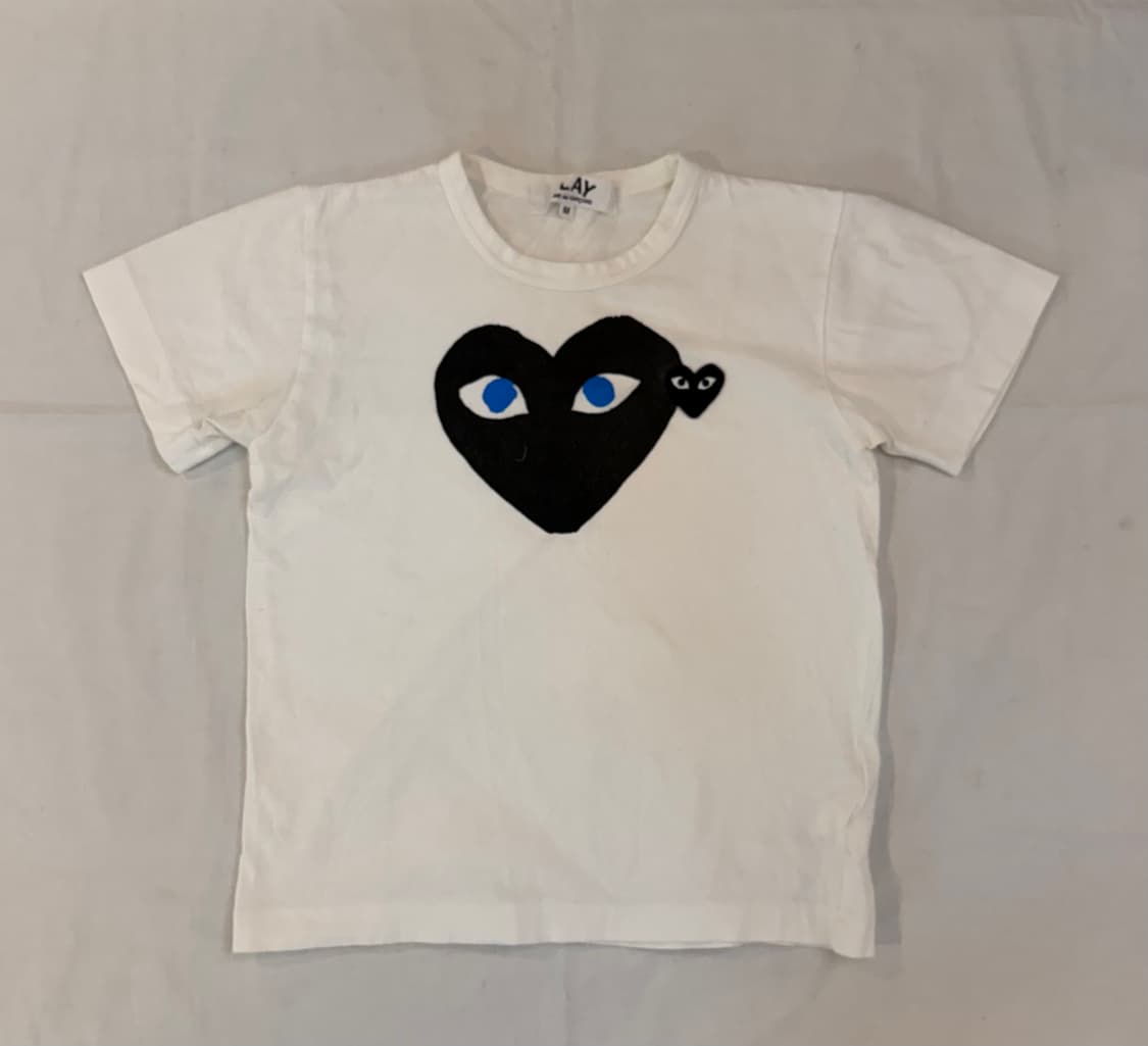 꼼데가르송 플레이 빅하트 반팔 티셔츠 화이트 블랙 상품이미지1