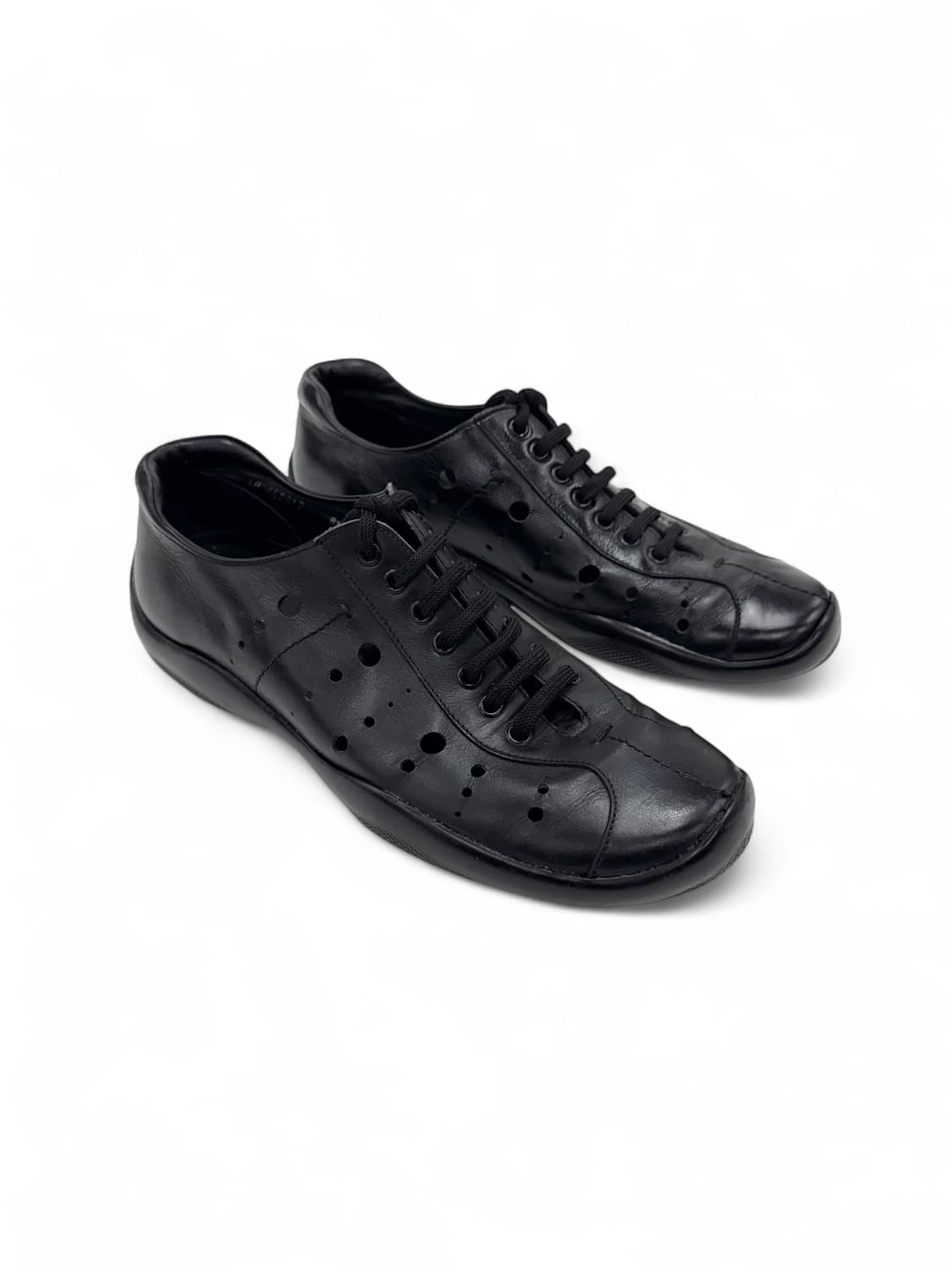 Prada Sports Hole Trainer 상품이미지4
