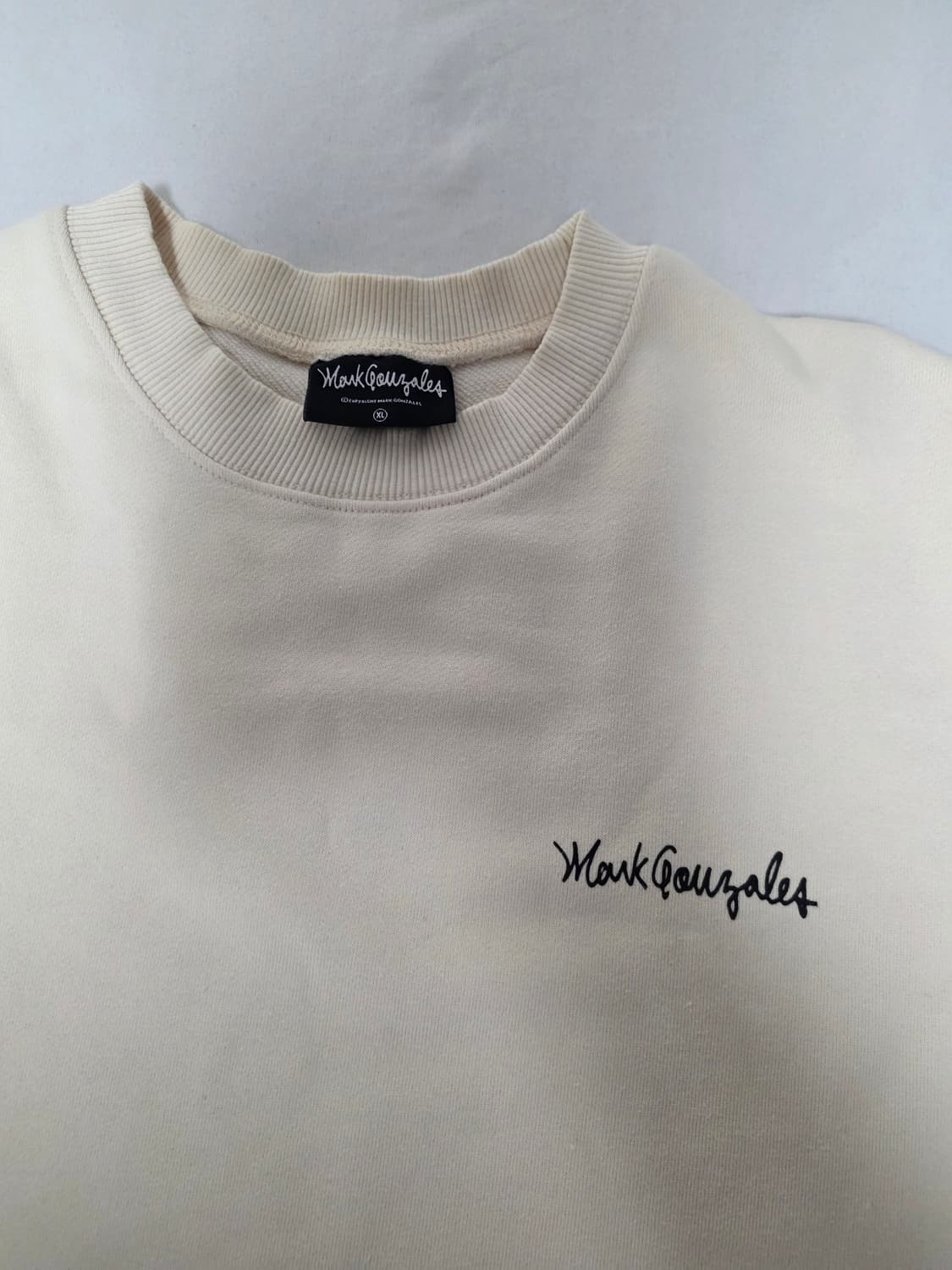 와키윌리 맨투맨 XL 가단62 뒷면 아래 작은 얼룩 상품이미지4