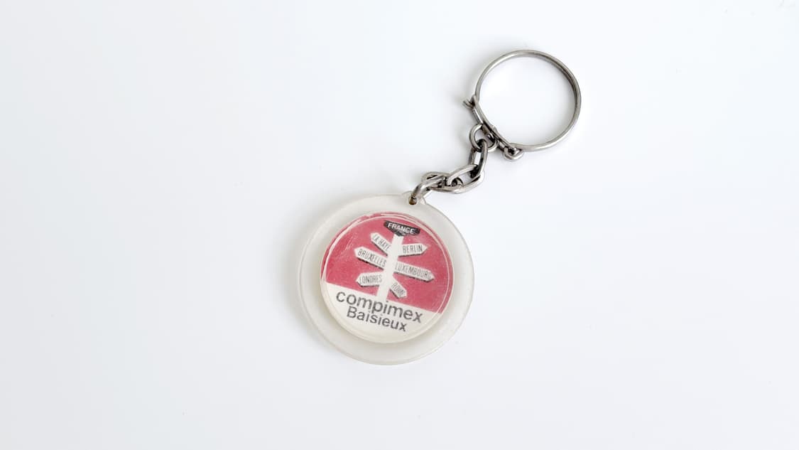 빈티지 일러스트 키체인 ‘Suisse’ 상품이미지6