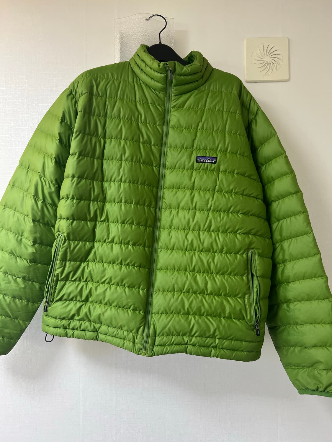 파타고니아 경량패딩 상품이미지1