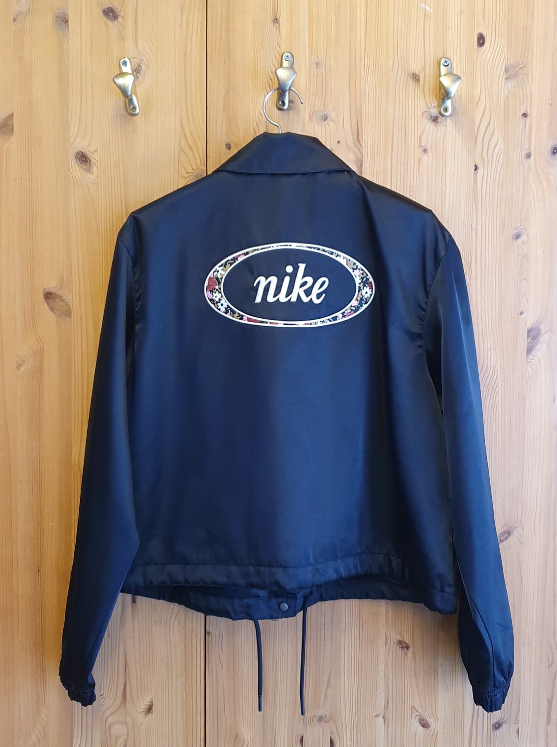 66/77.나이키 크롭 사틴점퍼 상품이미지2