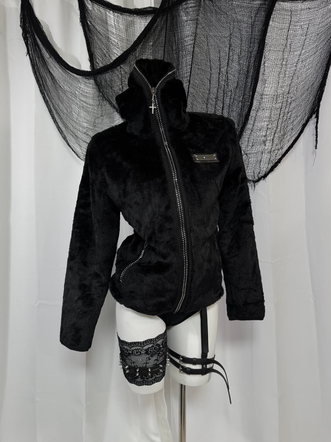 fur cubin cross hood jacket 상품이미지1