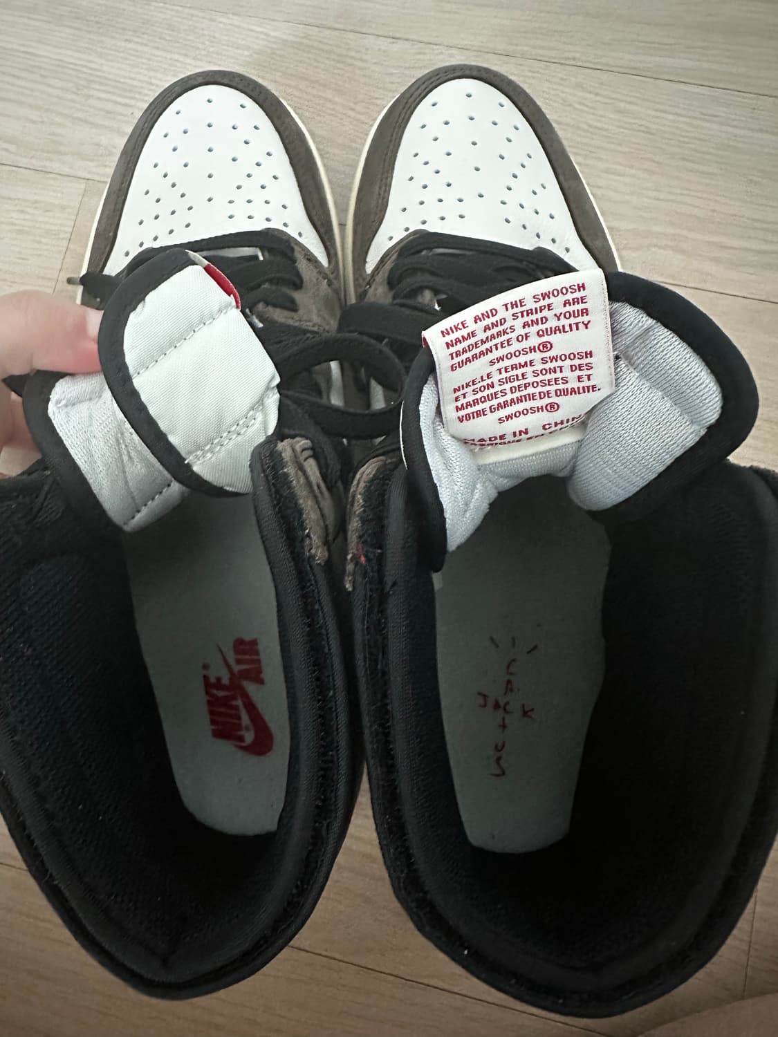 나이키 스캇 조던1 하이 OG 모카 280 상품이미지5