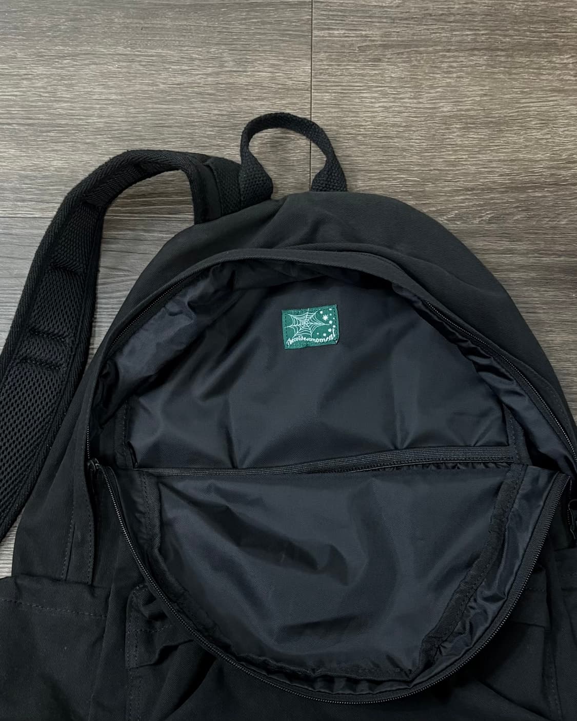 더콜디스트모먼트 백팩 상품이미지3