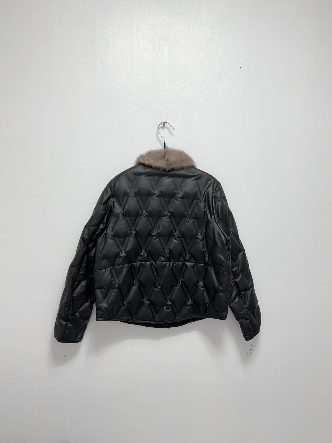 DEJANU 밍크 카라 퀄팅 다운자켓 상품이미지8