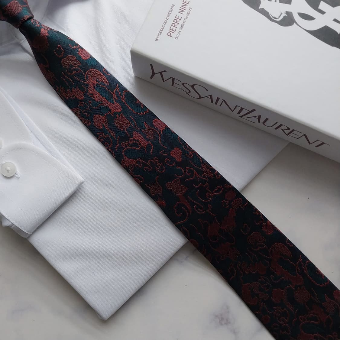 입생로랑 실크 청녹 오너먼트 넥타이 8.7cm A+등급 K1617
 상품이미지8