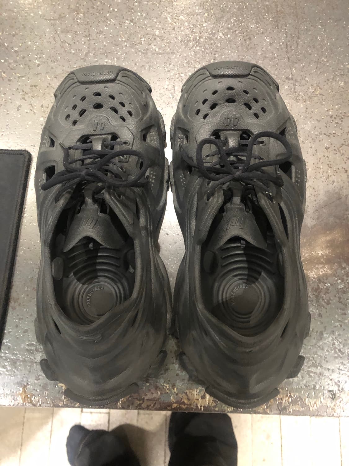 발렌시아가 HD레이스업 상품이미지1