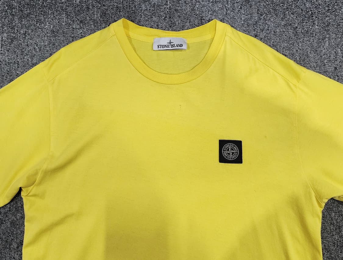 스톤아일랜드 로고 패치 반팔티 M 상품이미지3