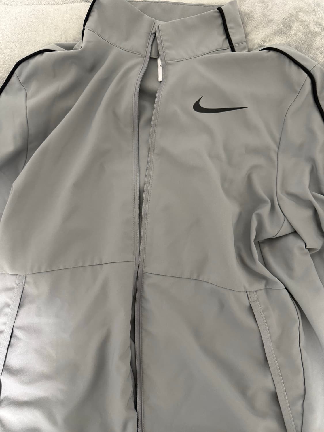 나이키 바람막이 상품이미지1