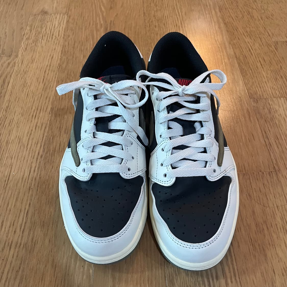 조던1 x 트래비스 스캇 레트로 로우 미디움 올리브 265 상품이미지2