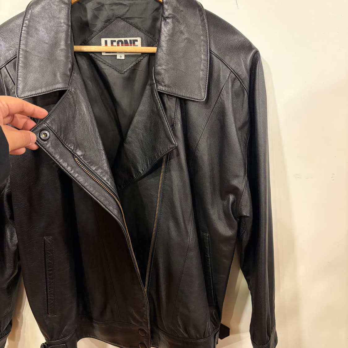 나파쉽스킨 사선지퍼 봄버 상품이미지3