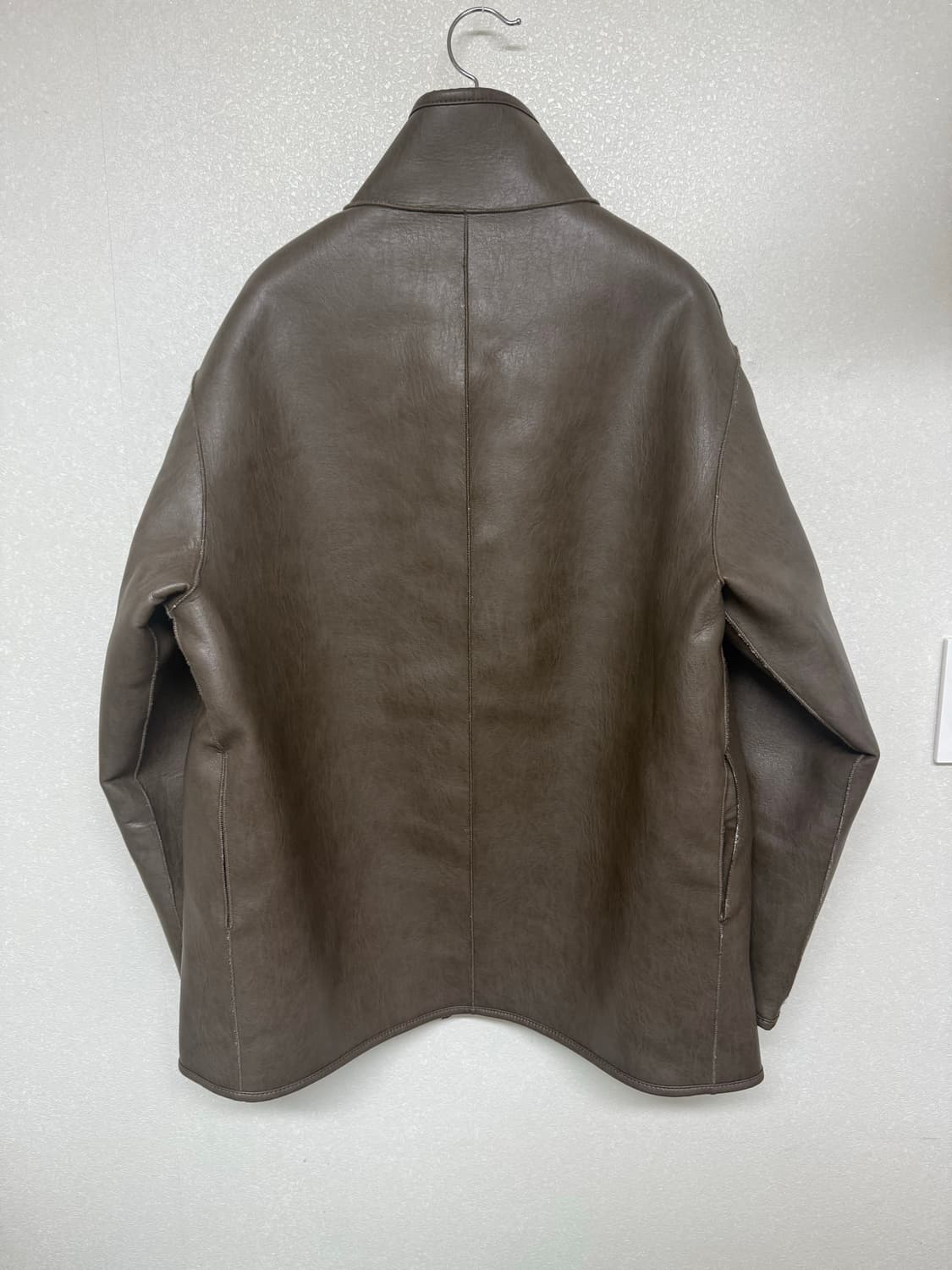 모이아 리버시블 무스탕 reversible fur coat (taupe) 상품이미지9