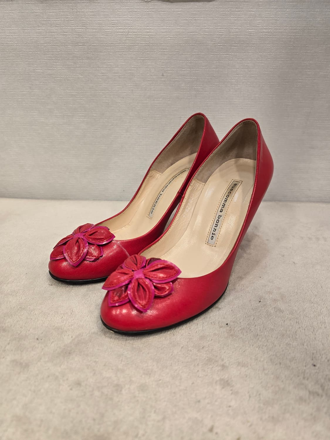 슈콤마보니 레드 플라워 하이힐 구두  36(230) 상품이미지1