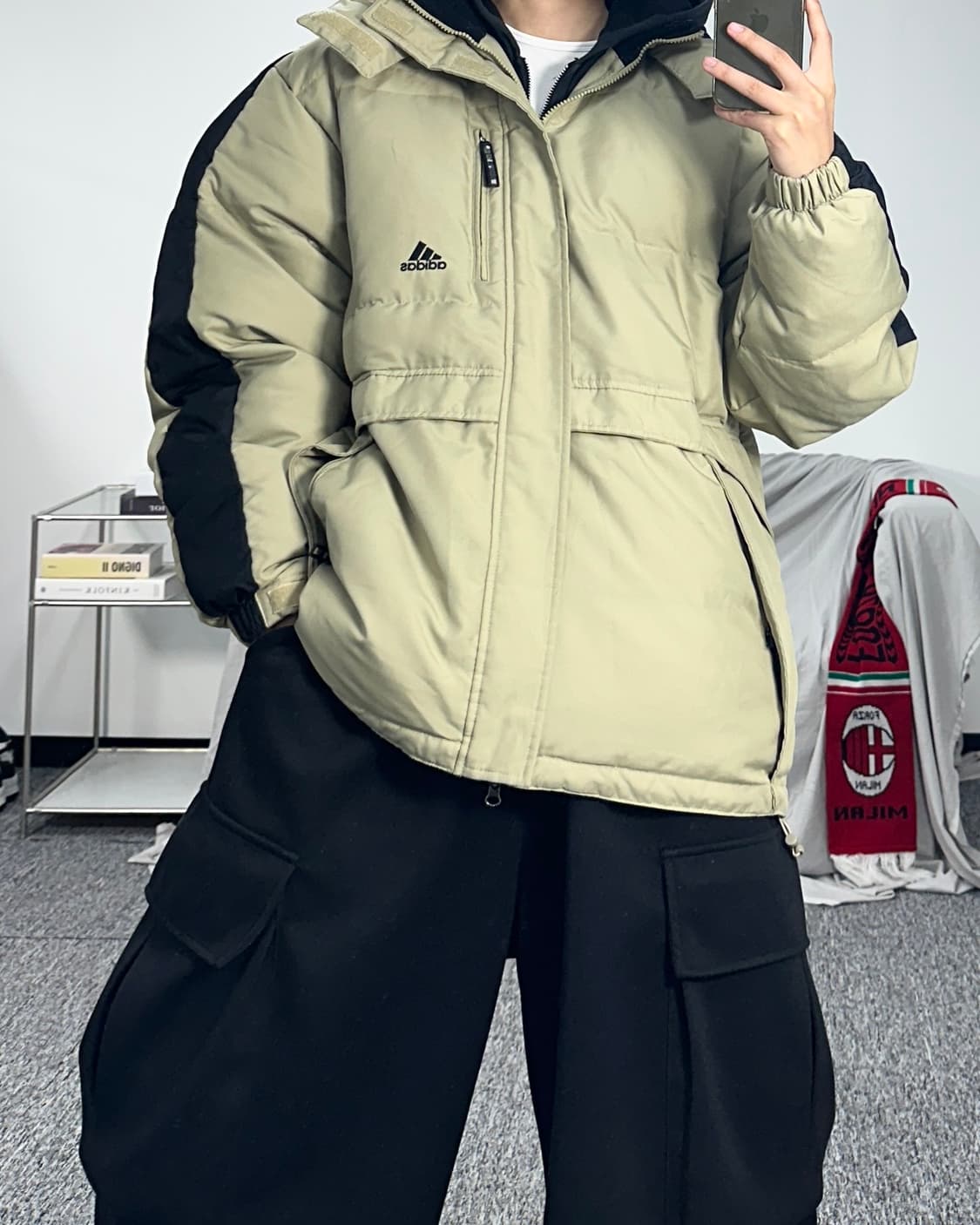 아디다스 올드스쿨 사이드라인 베이지 패딩 100 상품이미지4