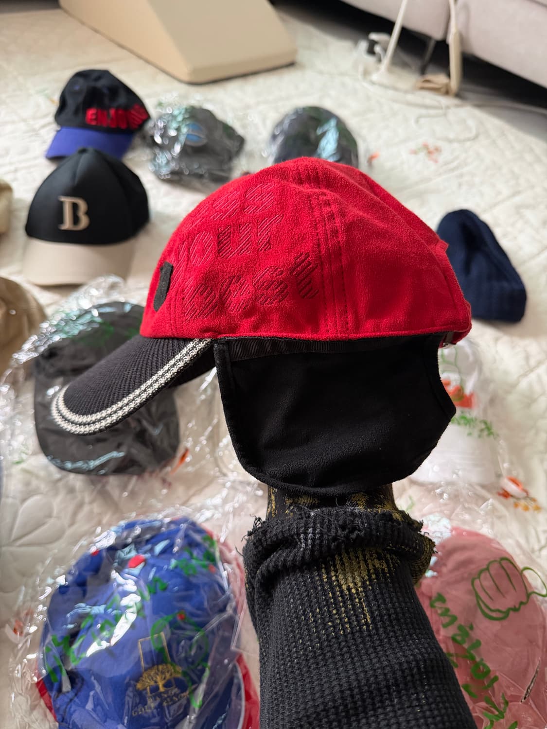 7번) 해외바잉 or 국내매장구매 모자들 볼캡, 헌팅캡, 이어플랩캡 등 상품이미지1